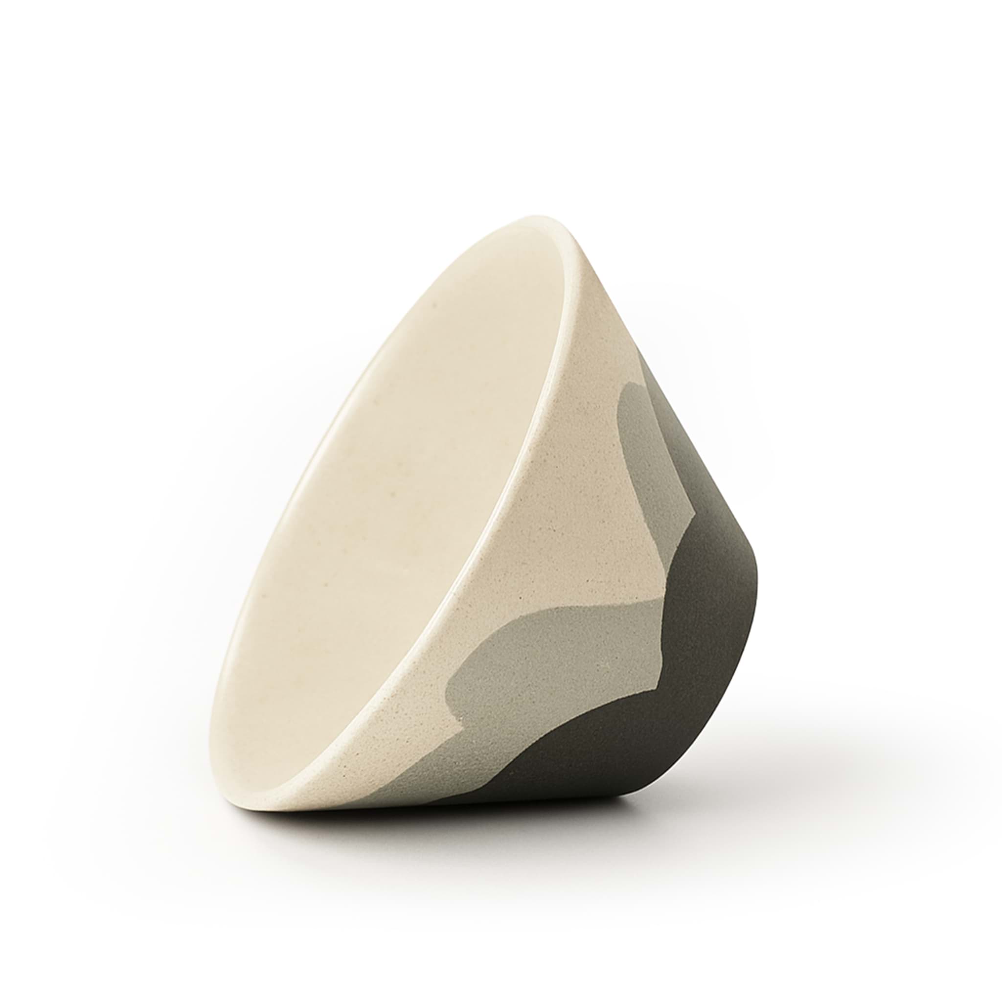 Camuflage Matte V Kase resmi